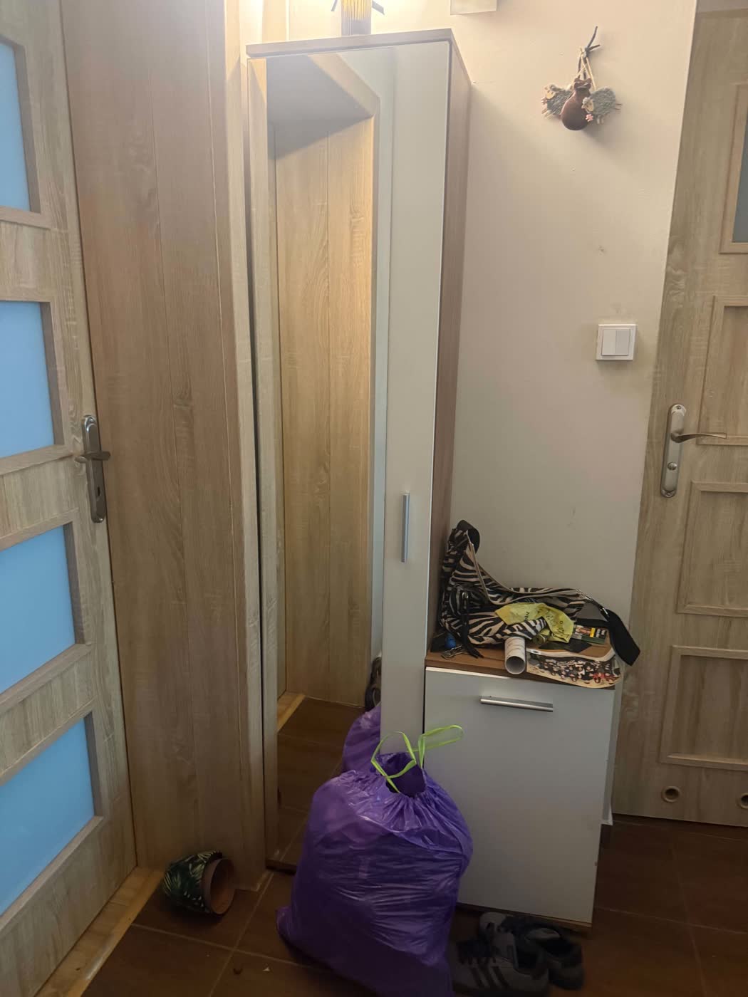 Gdynia — realizacja — przed opróżnieniem, Pusto.pl